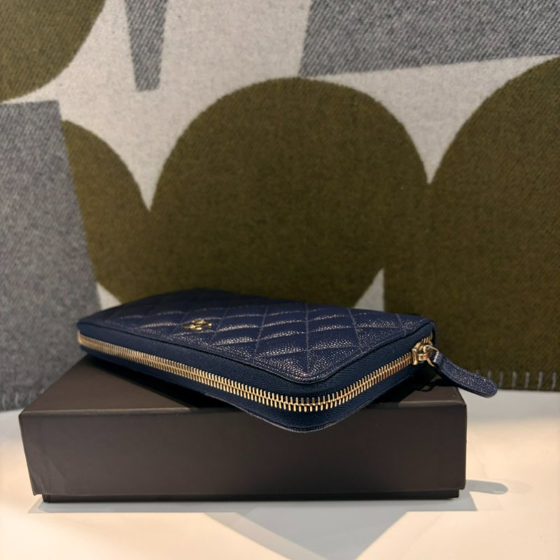 CHAENL 荔枝皮銀釦拉鏈長夾 藍-3