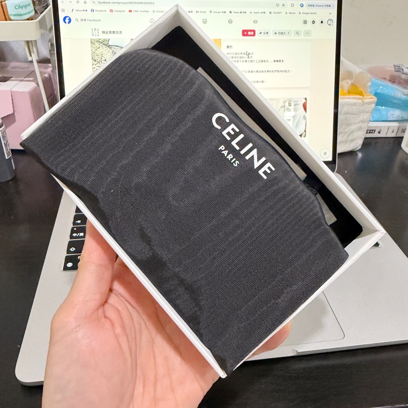 CELINE TRIOMPHE標誌印花卡夾 10L832CQH.04LU-2