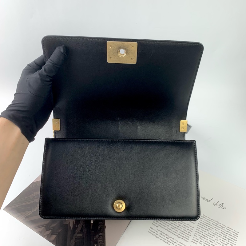 Chanel boy25牛皮黑金-9