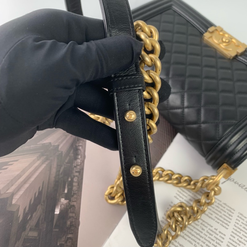 Chanel boy25牛皮黑金-13