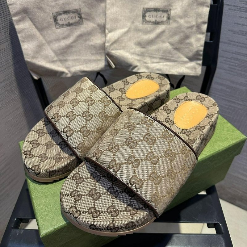 💎Han's house精品服飾💎 GUCCI 古馳 滿版GG 拖鞋 義大利製 現貨 UK 9 10-0