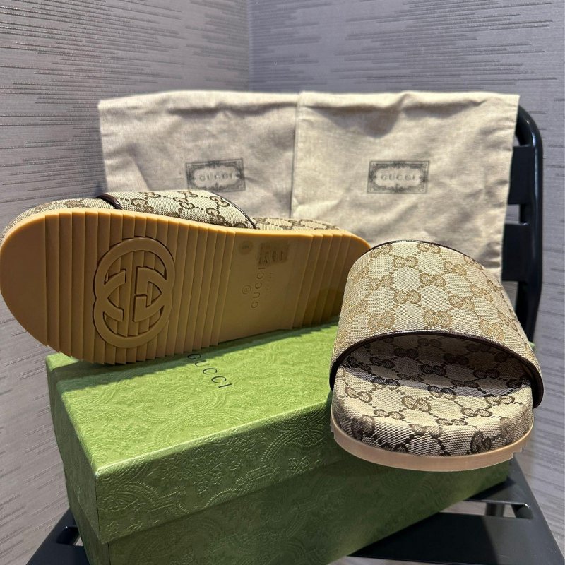 💎Han's house精品服飾💎 GUCCI 古馳 滿版GG 拖鞋 義大利製 現貨 UK 9 10-1