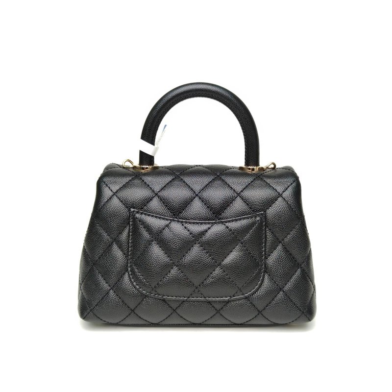 CHANEL CocoHandleMini19黑色荔枝牛皮30開金扣肩背包-2