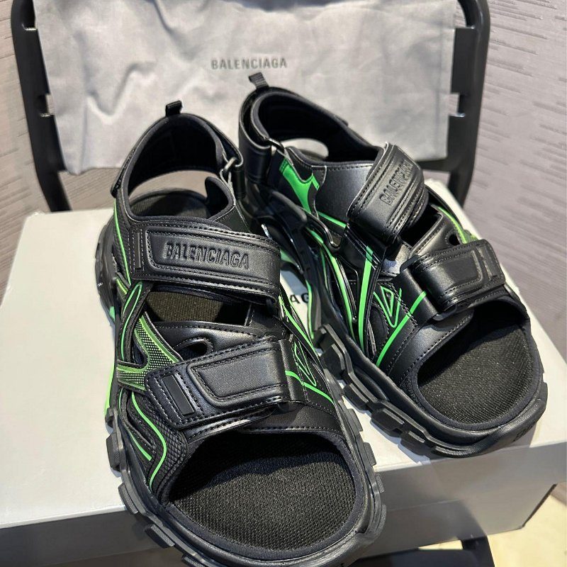 💎Han's house精品服飾💎balenciaga 巴黎世家 老爹 拖鞋 涼鞋 義大利製 現貨42-2