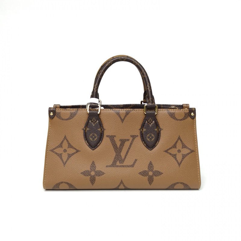 LOUIS VUITTON OnthegoEastWest橫版三合一老花PVC晶片肩背包-2
