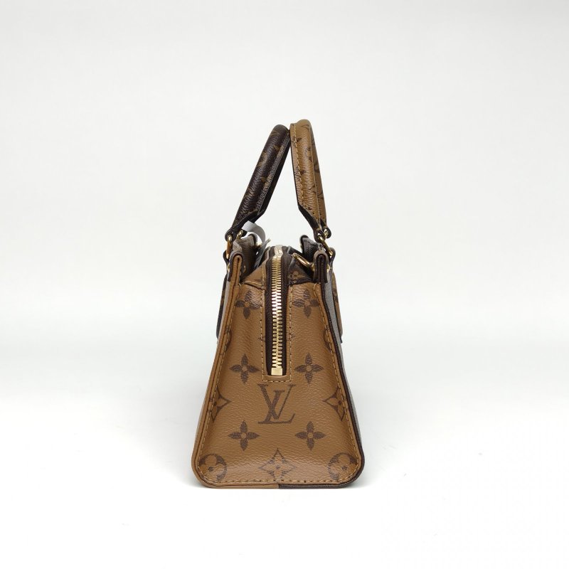 LOUIS VUITTON OnthegoEastWest橫版三合一老花PVC晶片肩背包-3