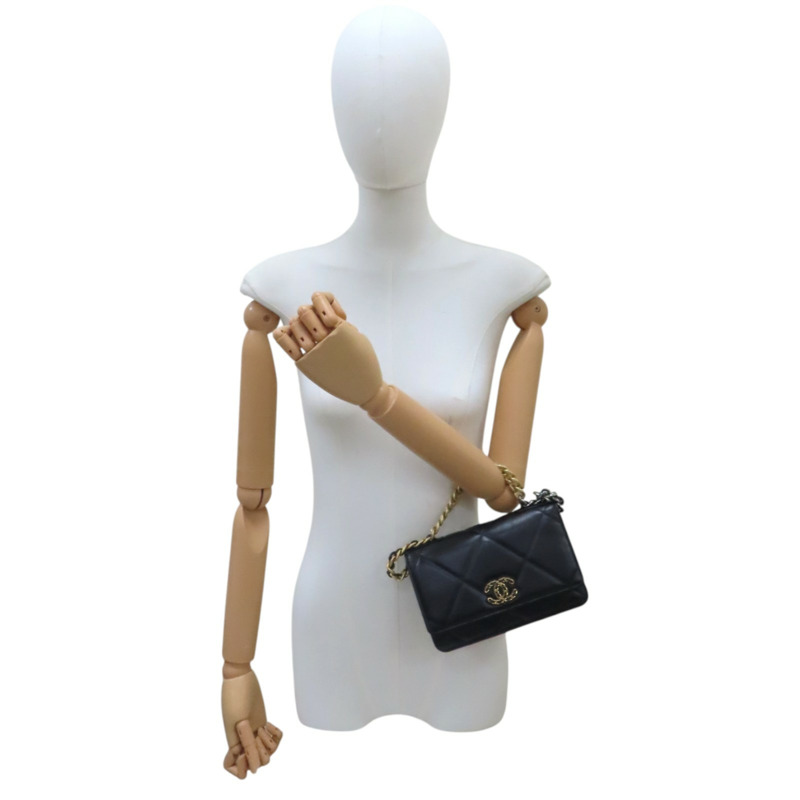 黑色 羊皮 19 WOC 兩用包 金扣【CHANEL 香奈兒】 AP0957-7