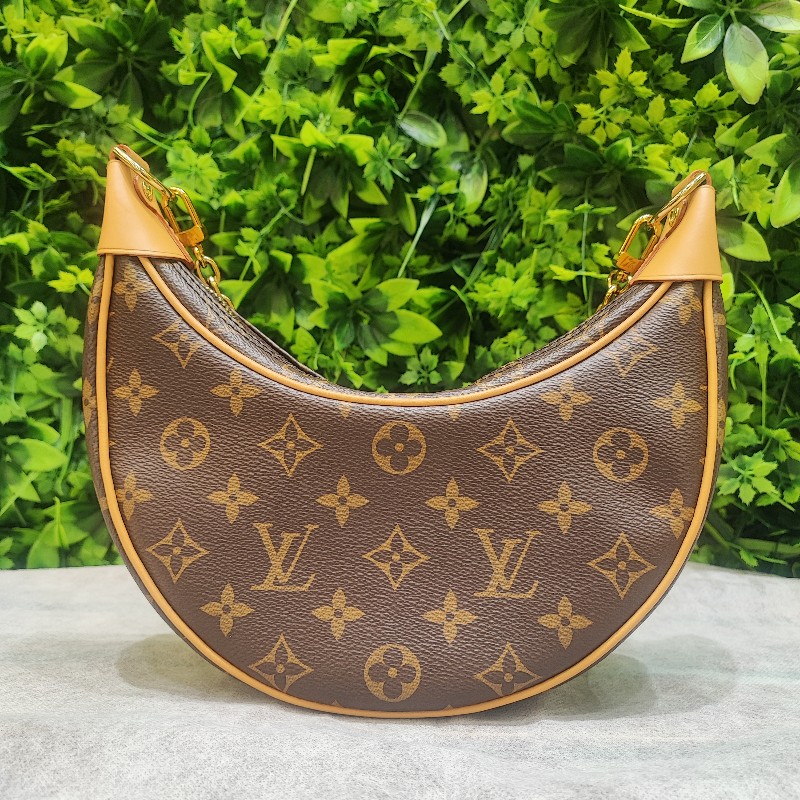 Louis Vuitton Loop-1