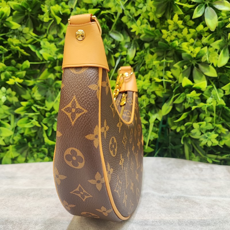 Louis Vuitton Loop-3