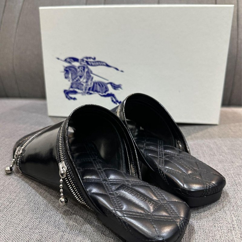 💎Han's house精品服飾💎burberry 小牛皮 拖鞋  現貨 24-2