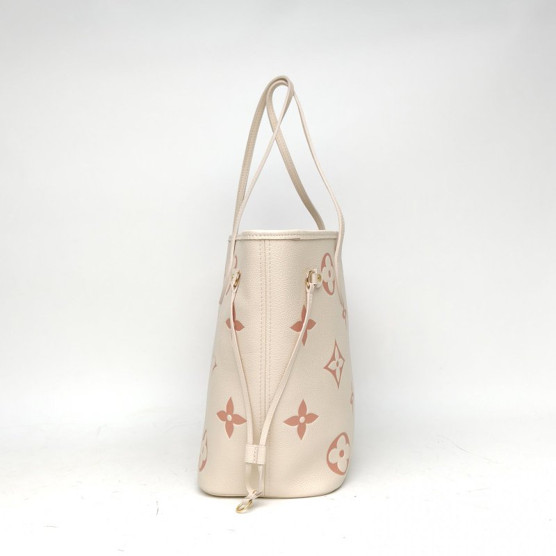 LOUIS VUITTON Neverfull中號31米白色牛皮金扣晶片老花壓紋肩背包-1