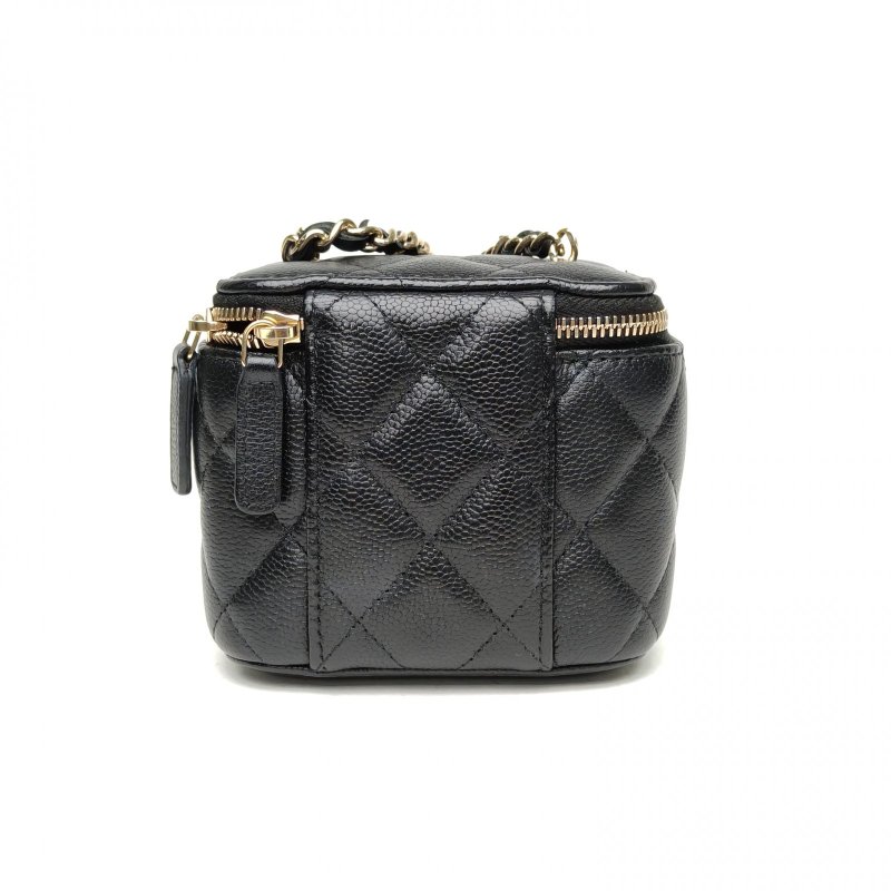 CHANEL 22P方盒子化妝包黑色荔枝牛皮31開金扣雙C吊飾肩背包-2