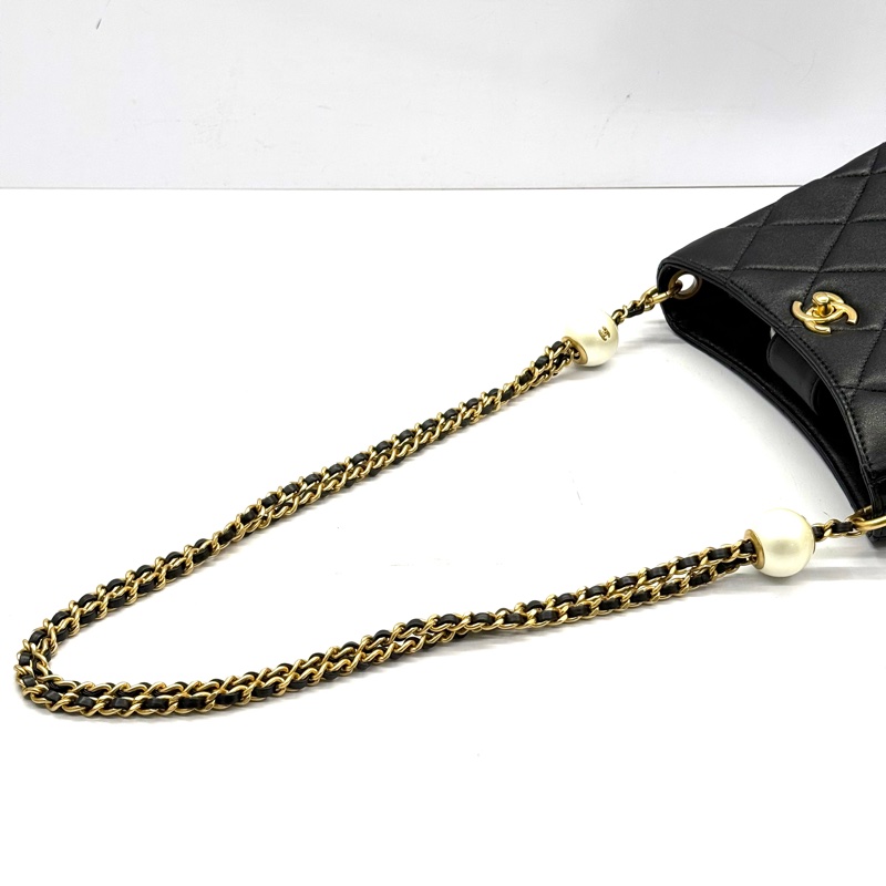 CHANEL 香奈兒 黑色羊皮金鍊珍珠肩背包 AS4859 PEARL CRUSH HOBO-5