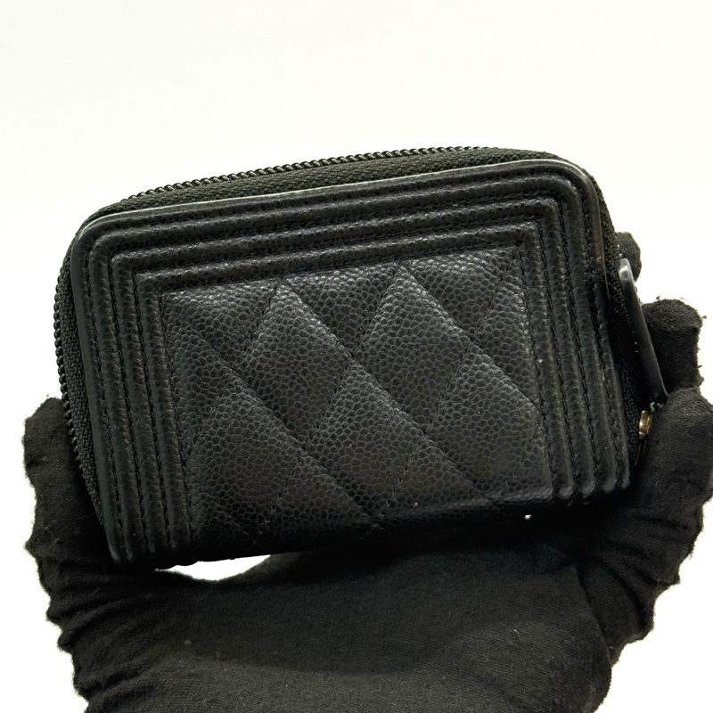 CHANEL 香奈兒 黑色BOY拉鍊卡夾-1