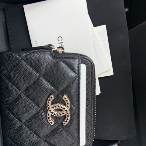 Chanel 黑鑽Logo吐司零錢包