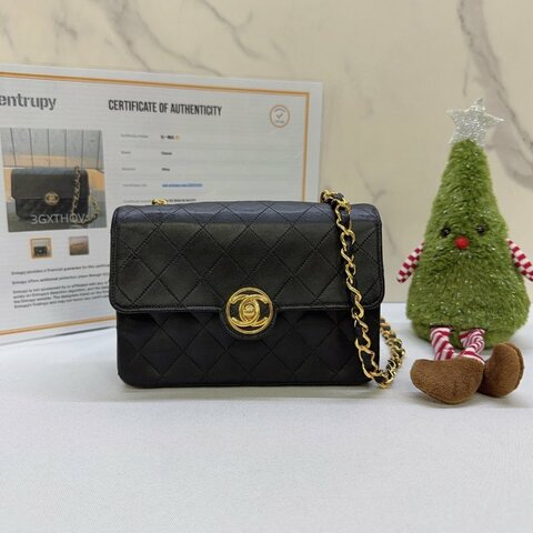 CHANEL vintage迷你圓扣菱格方胖鏈帶包