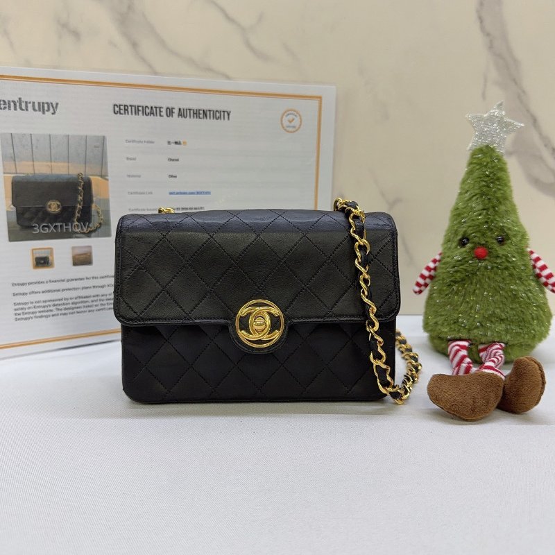 CHANEL vintage迷你圓扣菱格方胖鏈帶包-0