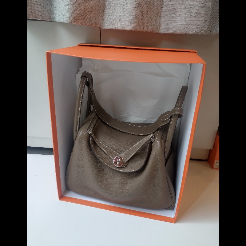 Hermes 銀釦象灰皮革Lindy 30-2