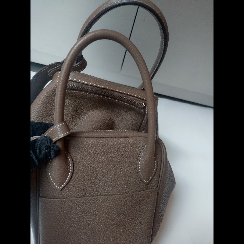 Hermes 銀釦象灰皮革Lindy 30-10