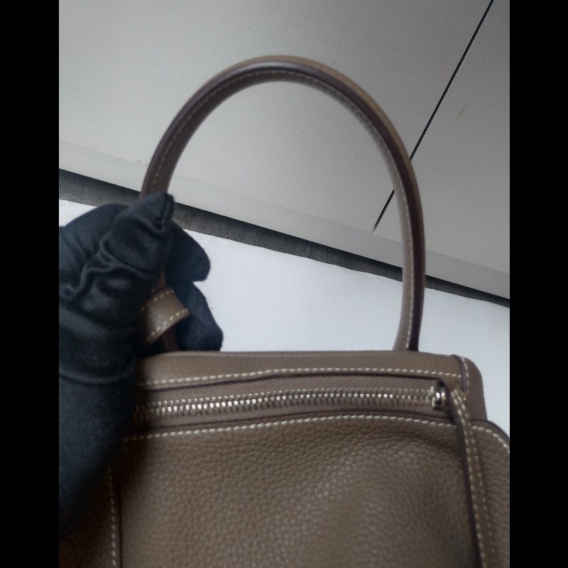 Hermes 銀釦象灰皮革Lindy 30-11