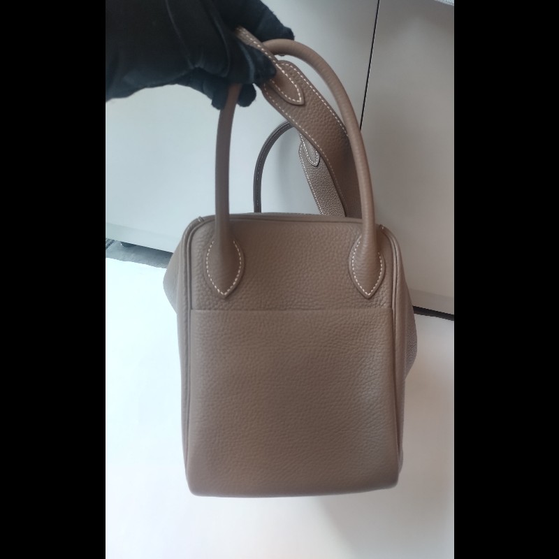 Hermes 銀釦象灰皮革Lindy 30-22