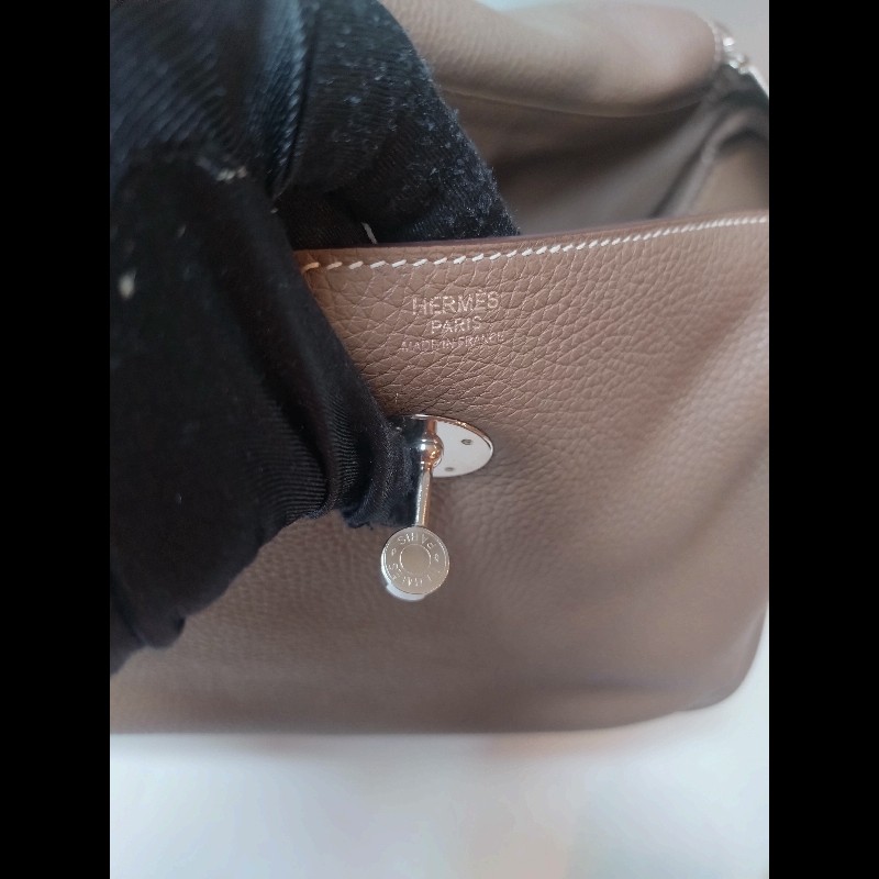 Hermes 銀釦象灰皮革Lindy 30-34