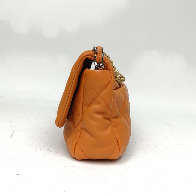 CHANEL 19BAG口蓋包小號橘色羊皮晶片開金銀扣肩背包-1