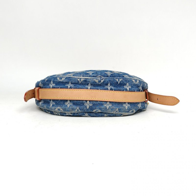 LOUIS VUITTON CROISSANT中號雙子豌豆包丹寧牛仔藍金扣晶片肩背包-4