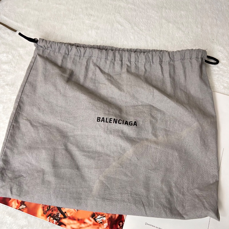Balenciaga 迷你羊皮銀扣機車包-2