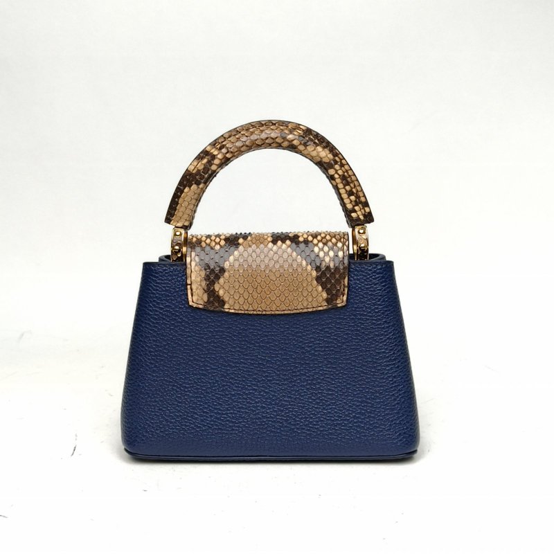 LOUIS VUITTON CapucinesMini21藍色牛皮/蛇皮金扣晶片肩背包-2