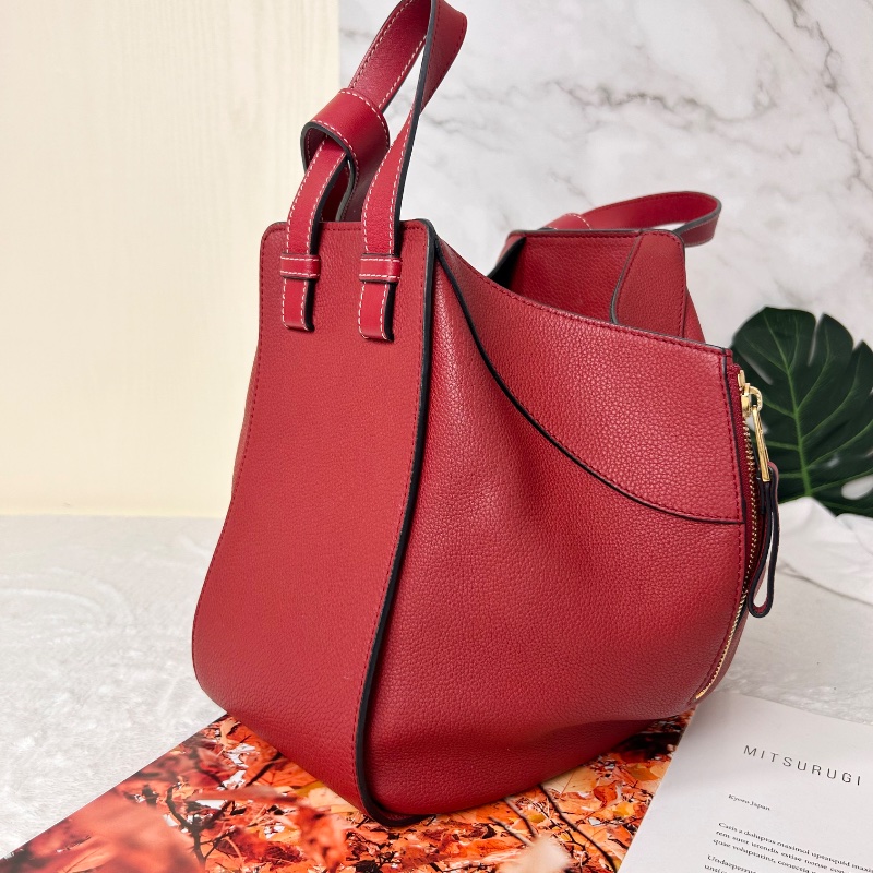 Loewe Hammock 吊床包小號斜背包手提包-8