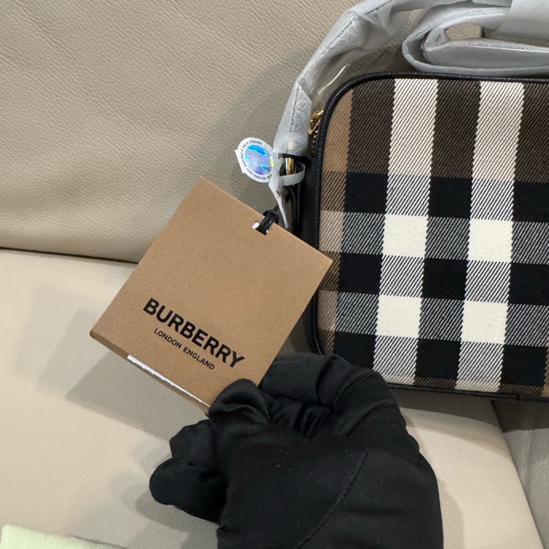 Burberry 巴寶莉 格紋相機包/斜背包/黑色款/全新閒置美品-1