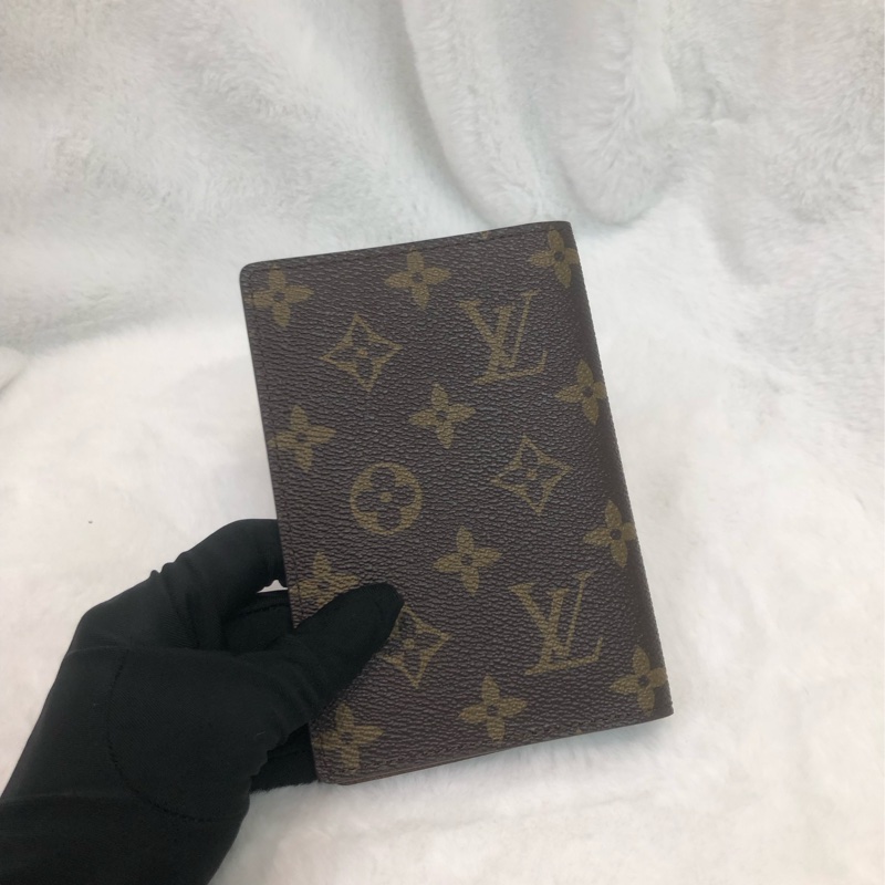 LV 老花 Passport Case XC428-1