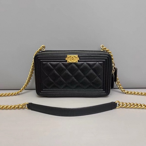 Chanel香奈兒leboy黑金牛皮荔枝紋相機包 芯片