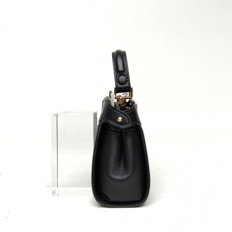 FENDI PEEKABOOMICRO超Mini15黑色羊皮金扣肩背包-1