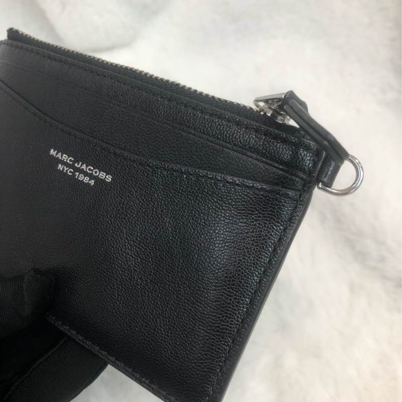 Marc Jacobs 黑色拉鏈卡包 XC430-5