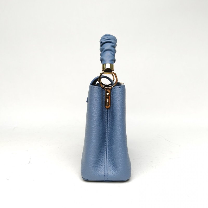 LOUIS VUITTON CapucinesBB27藍色牛皮金扣晶片肩背包-3