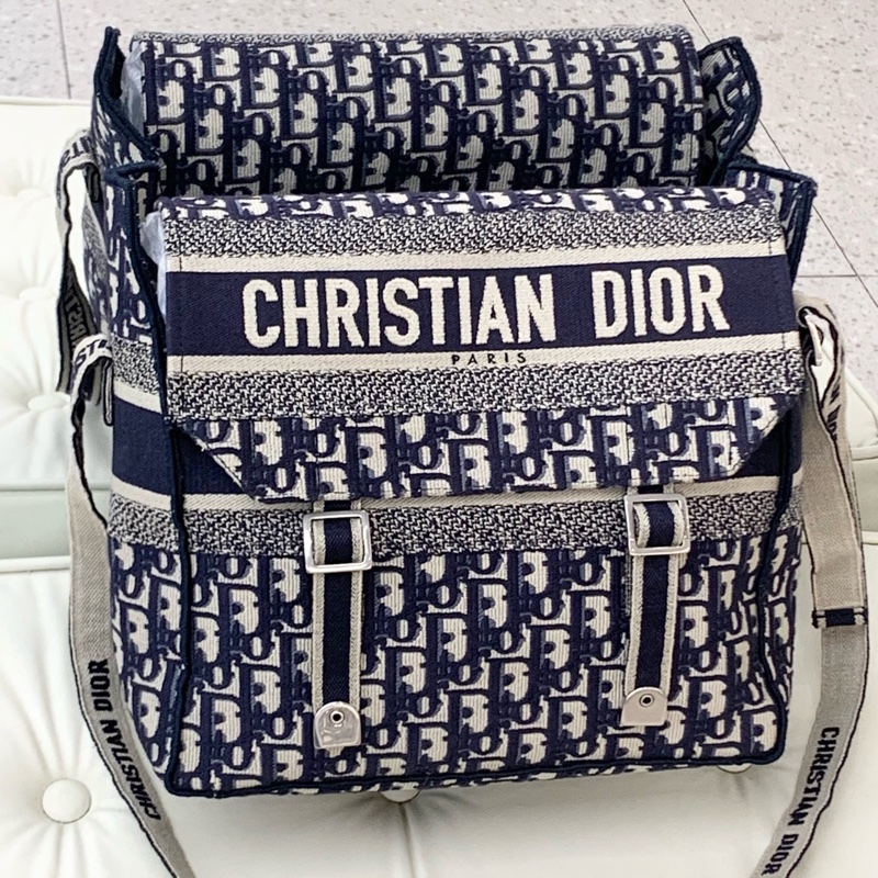 Dior 迪奧camp Oblique斜紋織刺繡銀扣郵差單肩斜挎包 尺寸：28*28 🈚附件-1