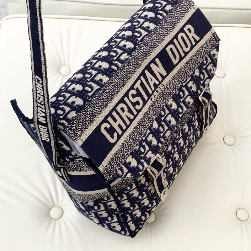 Dior 迪奧camp Oblique斜紋織刺繡銀扣郵差單肩斜挎包 尺寸：28*28 🈚附件-3
