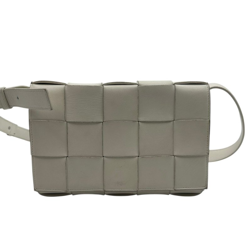 【美收精品】BOTTEGA VENETA 白色肩背包 C-344【隔月月中將轉賣至日本 上架期限30天】-0