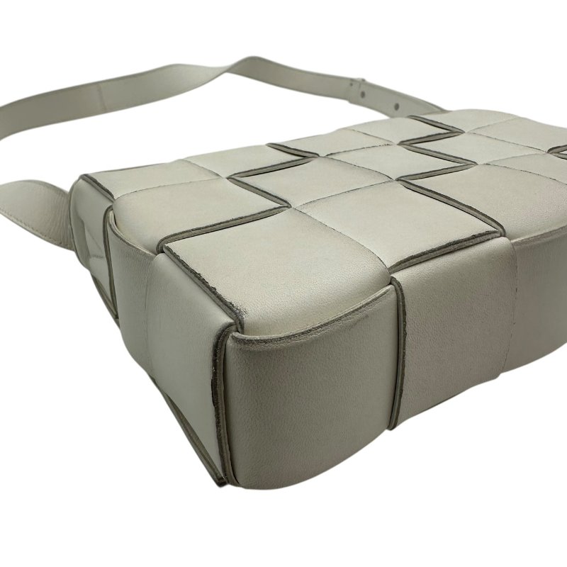 【美收精品】BOTTEGA VENETA 白色肩背包 C-344【隔月月中將轉賣至日本 上架期限30天】-7