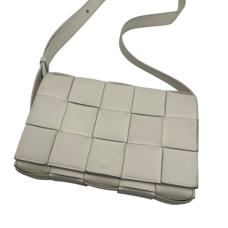 【美收精品】BOTTEGA VENETA 白色肩背包 C-344【隔月月中將轉賣至日本 上架期限30天】-11