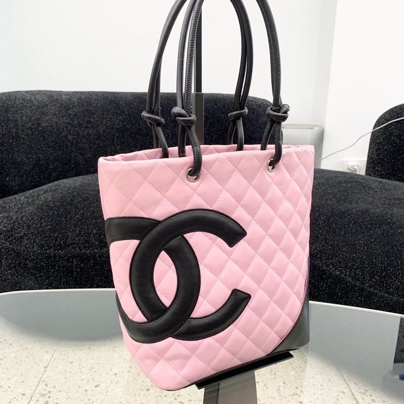Chanel香奈兒blankpink粉色康鵬小號牛皮銀扣手提包 尺寸：25*20 年份：09開。-2