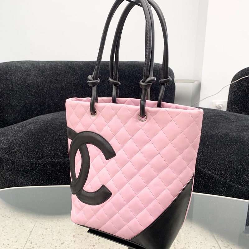Chanel香奈兒blankpink粉色康鵬小號牛皮銀扣手提包 尺寸：25*20 年份：09開。-3