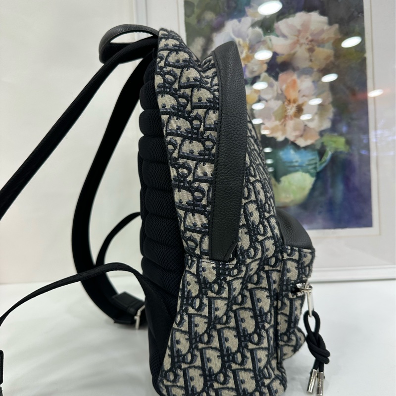 DIOR迪奧 Rider系列米黑色經典老花刺繡背包雙肩包，這個19年編碼，20年卡-2