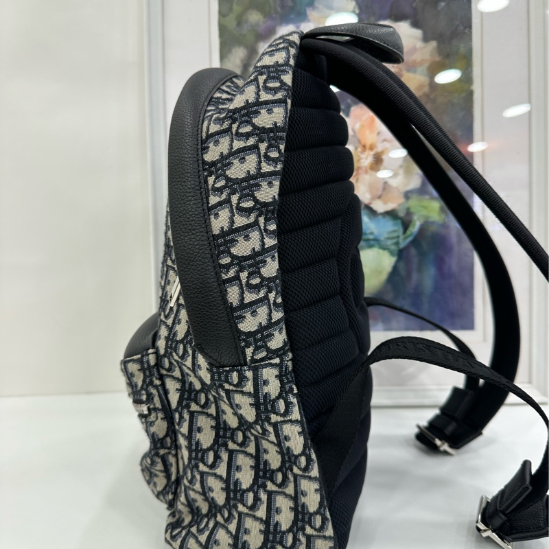 DIOR迪奧 Rider系列米黑色經典老花刺繡背包雙肩包，這個19年編碼，20年卡-3