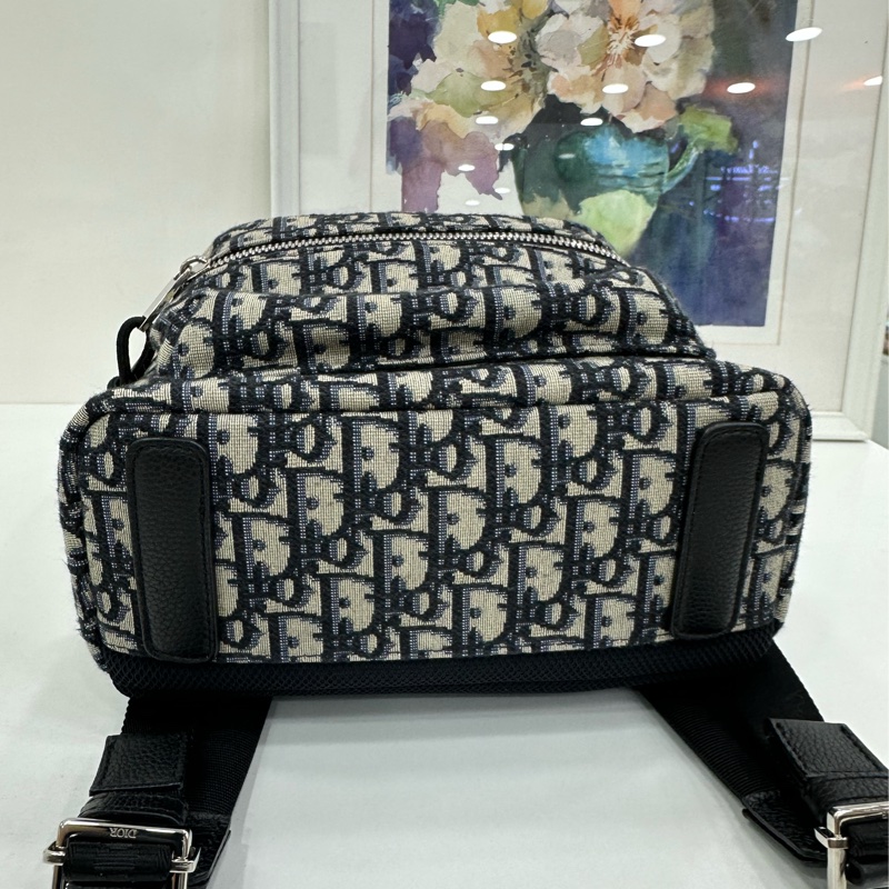 DIOR迪奧 Rider系列米黑色經典老花刺繡背包雙肩包，這個19年編碼，20年卡-4