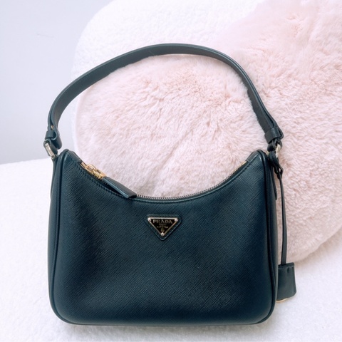 Prada 黑色兩用腋下/斜挎包