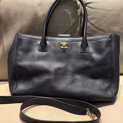 Chanel cerf 黑金中號