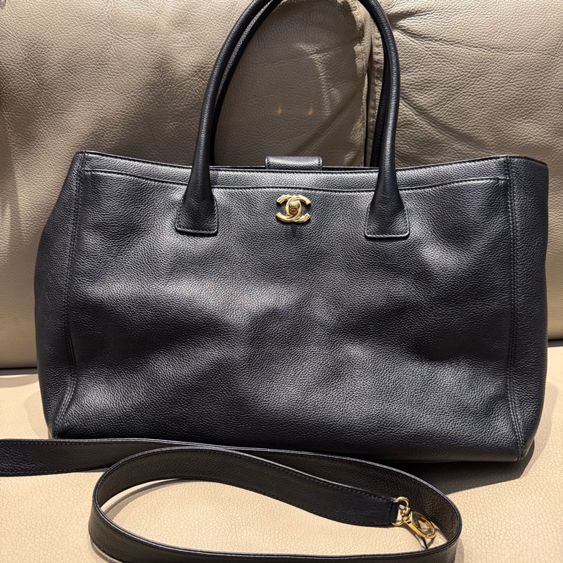 Chanel cerf 黑金中號-6